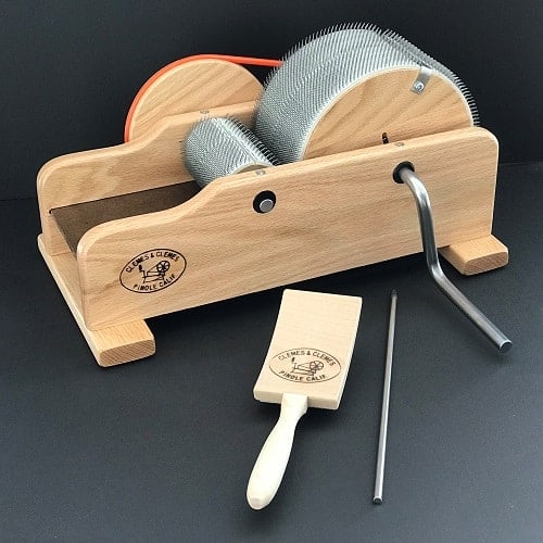 Classical Affordable Wool Drum Carder Manual Wool Baby Drum Carder  Stainless Steel Needle Hand Crank Wool Carder20cm 40cm Roller Manual Wool  Carder - China Hand Crank 20cm Drum Wool Carder, Fluffy Wool